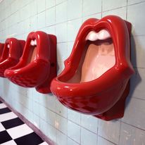 Urinoir céramique à arrivée d'eau par l'arrière ou par le haut | Kisses