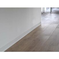 Plinthe de revêtement esthétique et polyvalente | bordina plinthe