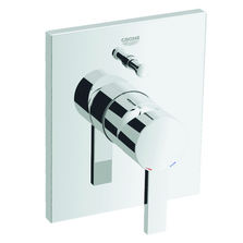 Robinetterie pour salle de bains à bec rectangulaire | Allure