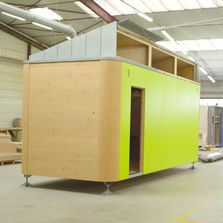 Construction mobile en bois pour affichage et information | Mobibois