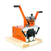 Machine portable pour réalisation de coudes et dévoiement sur gouttières | Coudeuse ARALTEC