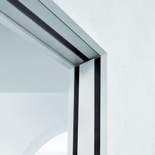 Porte coulissant au centre de la paroi | Centro