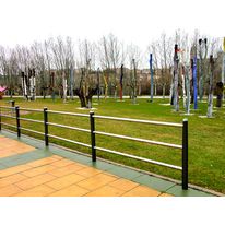 Barrière disponible en deux hauteurs et trois couleurs | Barrière Elipso