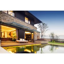 Store banne coffre pour espace extérieur | QUBICA LIGHT