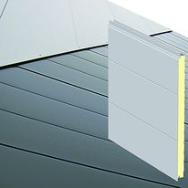 Panneaux de façade isolants en acier jusqu'à 16 m de longueur | Hainaut Lame