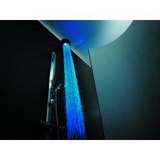 Colonne de douche à éclairage coloré intégré | Hansacolourshower