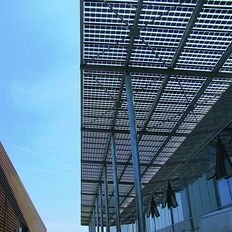 Verrières photovoltaïques en aluminium | Daylightbuildings verrières photovoltaïques