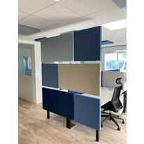 Cloison de panneaux acoustiques sur câbles traversants | TEMPO Panneaux