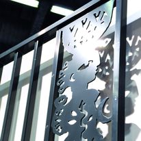 Clôture en acier à motifs multi-ethniques | Ronel