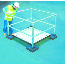 Garde-corps autoportant pour lanterneaux | KeeDome