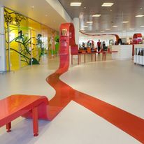 Sols souples acoustiques pour locaux publics à trafic intense | Sika ComfortFloor