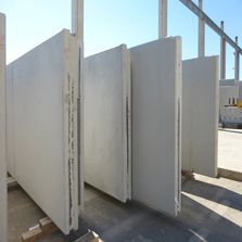  Murs isolés ou panneaux sandwich en béton armé | MAISON BLEUE