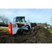 Chargeuse de 31,2 kW atteignant 13,5 km/h | T110