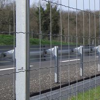 Grillage soudé lourd galvanisé à  mailles progressives | Soudé lourd riche