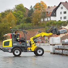 Chargeuse sur pneus en vente ou en location | 3.4 T