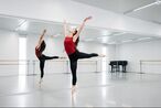 AGC Glass Europe lance le Stratobel Mirox, un miroir feuilleté de sécurité