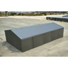 Bâtiment galva fermé complet avec porte coulissante - 16,6x24x5m