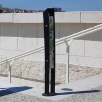 Potelet de voirie | Potelet Graph en acier avec décor personnalisable