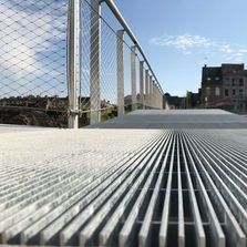 Caillebotis à lames débordantes | JK TECHNIC