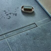 Caniveau à membrane anti-odeur pour douche à l’italienne | Venisio Slim