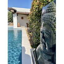 Margelle de piscine en pierre reconstituée – Grand format, design contemporain