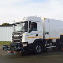 Balayeuse sur châssis pour TP | BROCK VS12