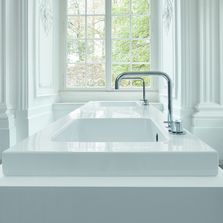 Vasque de salle de bain à larges rebords en acier titane vitrifié | BetteOne