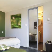 Portes coulissantes pour séparation de deux pièces | Paysager ou Sésame 