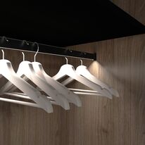 Barres de penderie avec éclairage intégré et avec profil à section rectangulaire | LIFT LED et RELING LED 