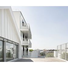 Bardage rapporté à joints debout en acier 