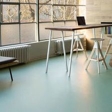 Revêtement de sol homogène en vinyle à base de bio-plastifiants | iQ Natural