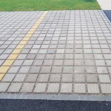 Pavé drainant avec écarteurs | Lib Industries