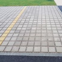 Pavé drainant avec écarteurs | Lib Industries