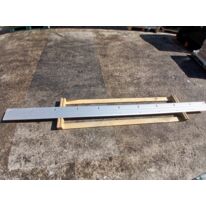 Profil de recouvrement aluminium pour joints de dilatation à fort trafic