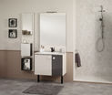 Donner du style au meuble de salle de bain avec des portes asymétriques.