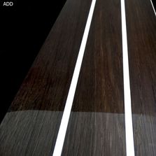 Parquet contrecollé chêne avec inclusion de barre de corian | ADD