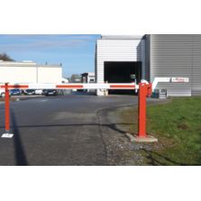 Barrière levante à contrepoids, support de lisse fixe