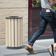 Corbeille 45 litres en acier et frêne | Bambou