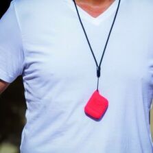 Boîtier avec alarme de distanciation d'1 m entre personnes sur chantier | Zenspire Distance