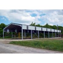 Bâtiment ouvert de 500m² jusqu'à 580m d'altitude