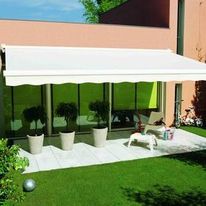 Store banne motorisé et connecté  à coffre intégral compact | Felicia 2.0