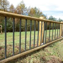 Clôtures pour aménagements paysagers naturels 