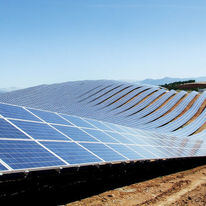 Ossatures légères en acier pour système solaire au sol | Systèmes solaires au sol