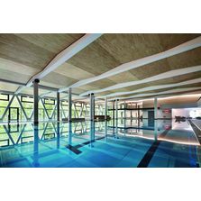 Plafond acoustique bois en milieu humide | Ligno Acoustique Light Piscine