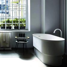 Baignoire profonde en îlot pour petite salles de bains | Immersion