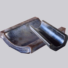 Petits caniveaux en basalte fondu pour usage industriel et aménagement urbain