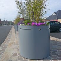 Bac à fleurs urbain | Bac à fleurs Pi en acier cylindrique avec réserve d’eau