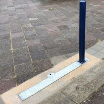 Potelet rabattable | Potelet de voirie rabattable en acier avec caisson encastré