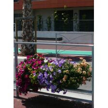 Barrière jardinière | Barrière de voirie Arc en ciel avec jardinière intégrée
