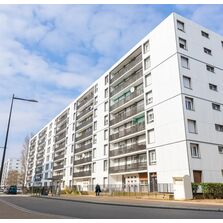 Bardage façade fibres-ciment | Hardie® Panel grand format